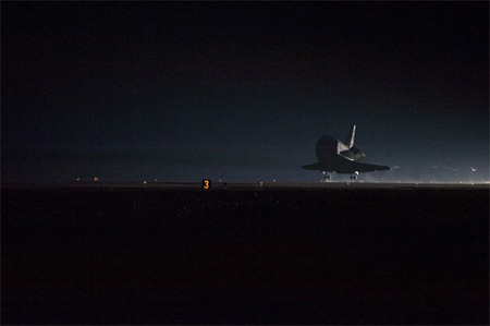 写真：エンデバー号の着陸