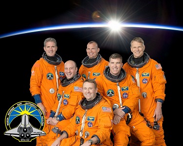 写真：STS-132クルー
