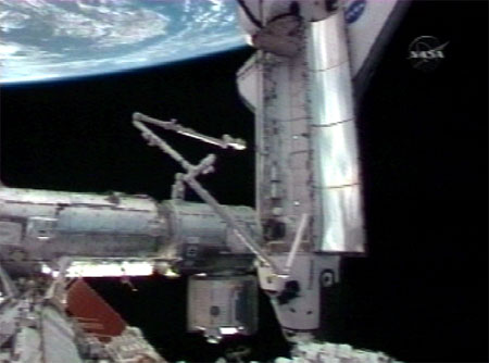 写真：ISSに取り付けられた船内保管室