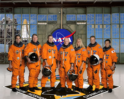写真：STS-124クルー