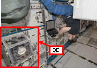 船内実験室で作業を行うグレゴリー･シャミトフ宇宙飛行士（提供：NASA）