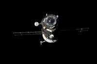 写真：ISSから分離するプログレス補給船（46P）（出典：JAXA/NASA）