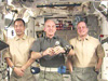 画像：野口宇宙飛行士、ISSの環境計測に関わる作業やSTS-130ミッションに向けた準備を行うページへリンク