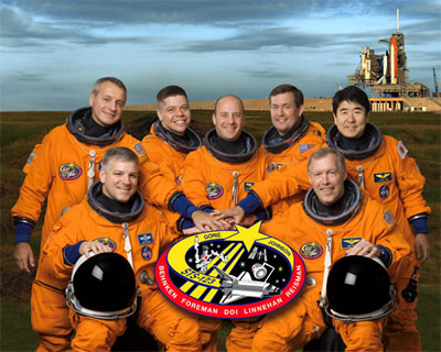 写真：STS-123クルー
