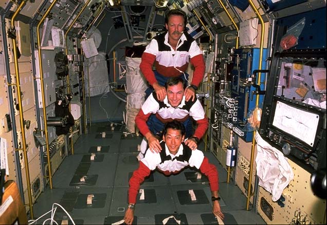 FMPT 第１次材料実験 ふわっと ' 92 毛利宇宙飛行士搭乗